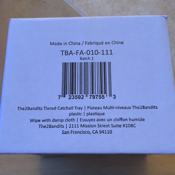 The 2BANDITS Tiered Catchall Plastic Tray. - Picture 8 of 9